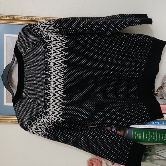 Lambs Wool Blend Heart knit Pearl sweater size large Medium Cozy Winter - Picture 8 of 9